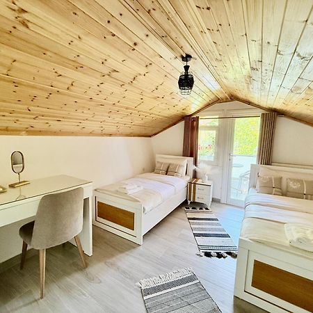 Guest House Rean Berati Exterior foto